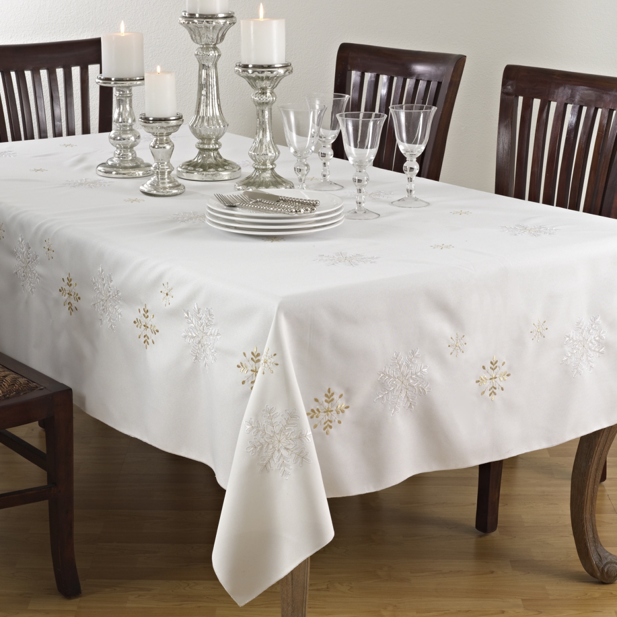 Cookhouse SARO  70 x 140 in. Rectangular Snowflake Design Table Linens - Ivory
