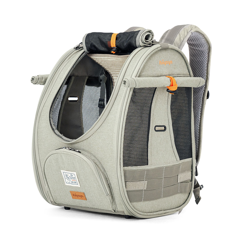 Cat carry backpack with window clearance