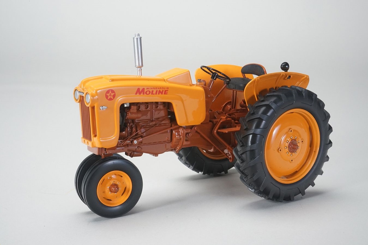 My Toys 1-16 Scale Minneapolis Moline Highly Detailed Four Star Tractor with Narrow Front