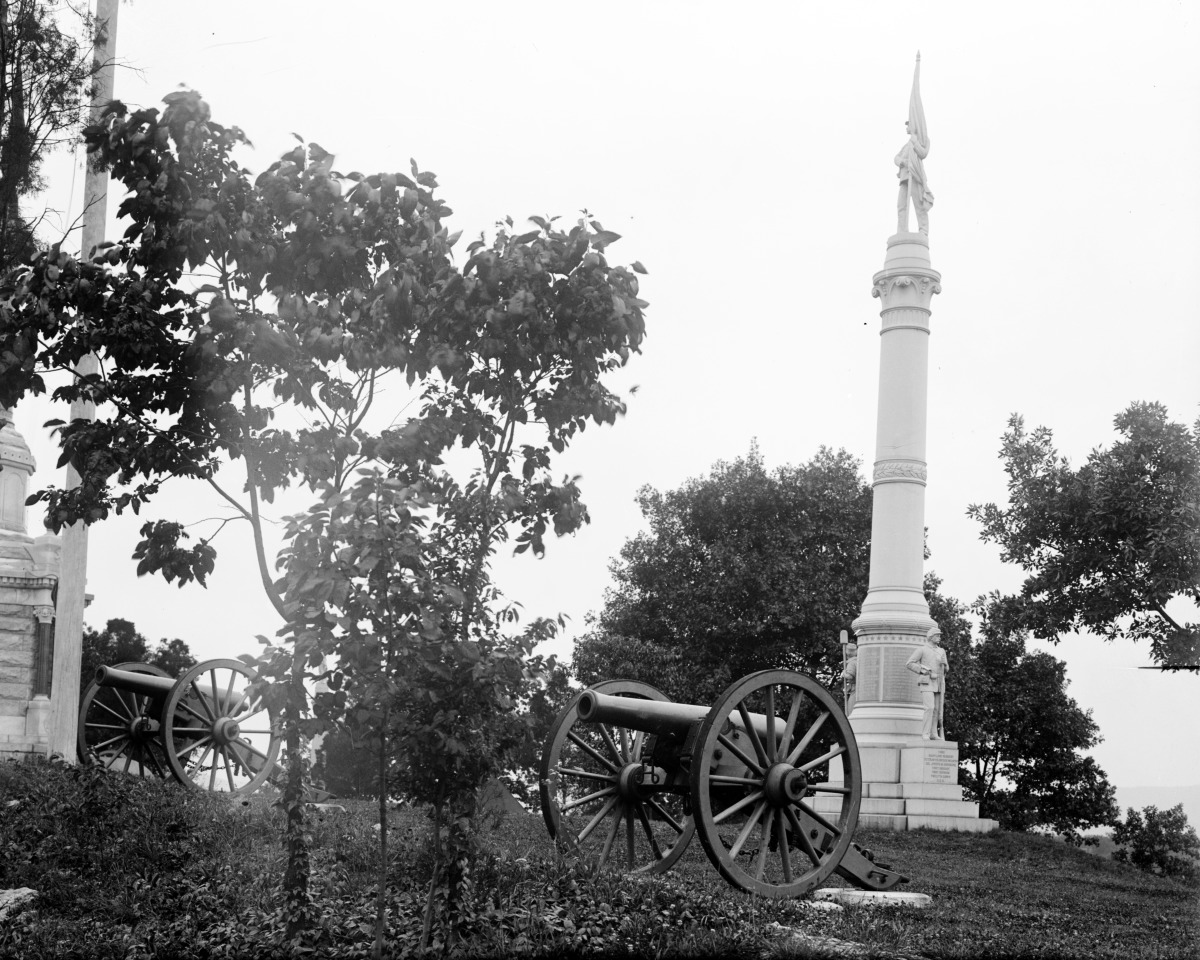 Photo Print 16x20: 3rd Maryland Infantry, C.S.A. Monument, Chattanooga,... by ClassicPix.com
