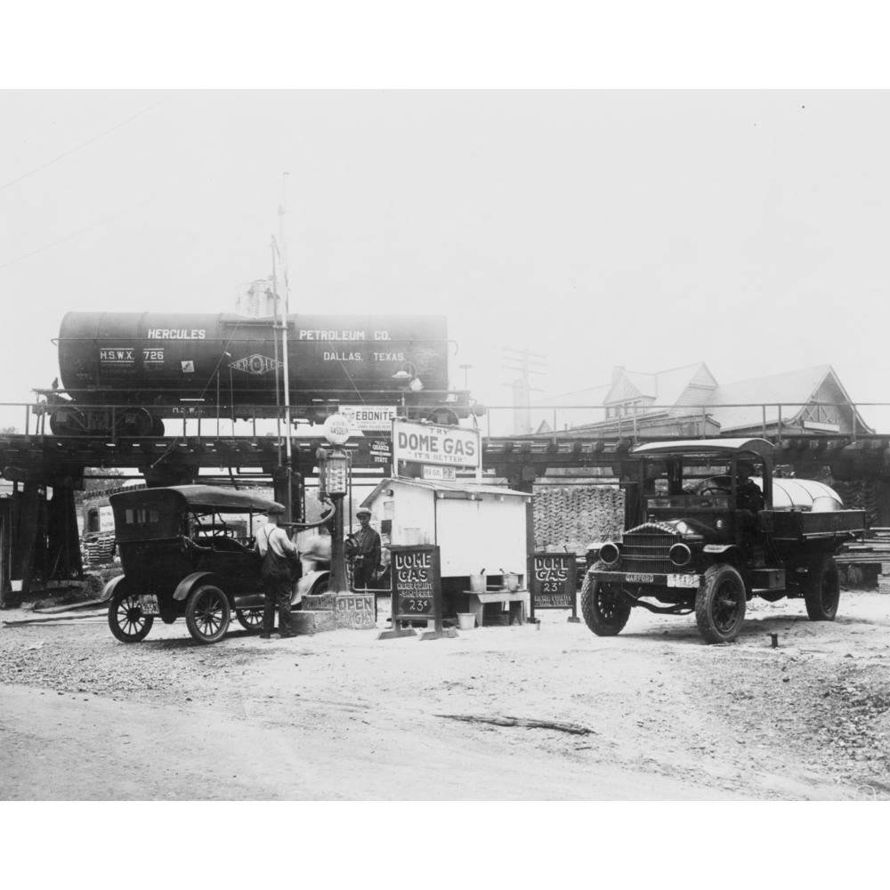 Silver Wood Framed/Matted Print 16x20: Dome Gas Service Station  Takoma Park  Maryland  1921 by ClassicPix.com