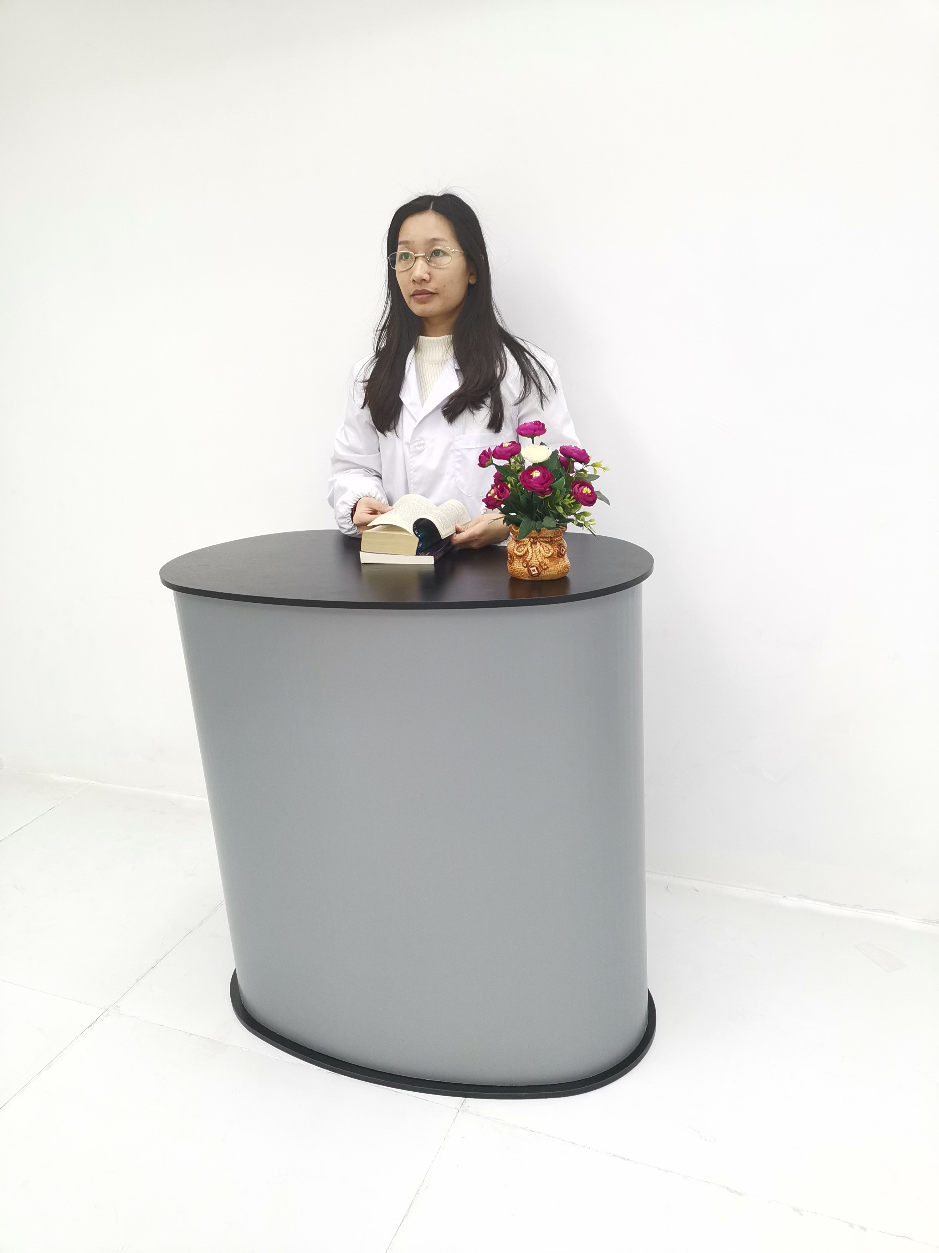 FixtureDisplays Portable Lightweight Tradeshow Podium Lectern Pulpit Economy Event Party Wedding White Or Black Easy to Carry Speaker Organizer