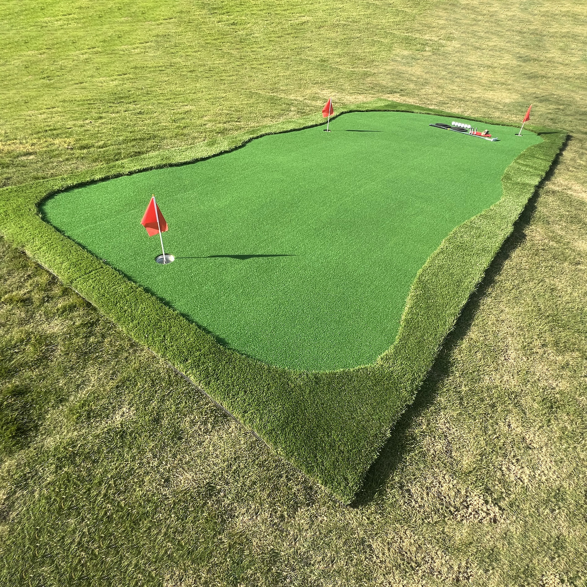 FixtureDisplays 20 X 10 Feet Premium Golf Mat Set, Artificial Turf Golf Practice Mats with 6 Golf Balls and A Professional Golf Clubs