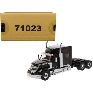 Diecast Masters International Lonestar Sleeper Cab Truck