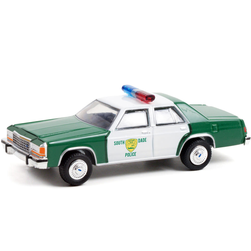 GreenLight 1983 Ford LTD Crown Victoria Green & White "Miami Police Dept" "Ace Ventura" (1994) Movie 1/64 Diecast Model Car by Greenlight
