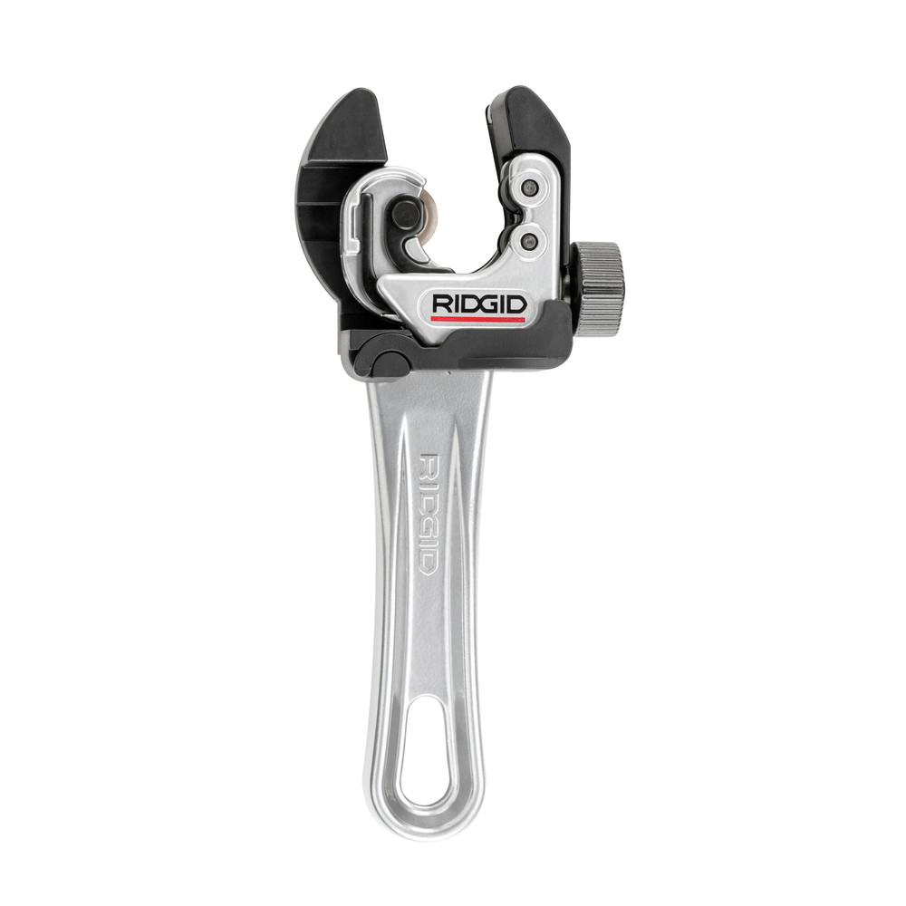 Ridgid 32573 2-in-1 Close Quarters AUTOFEED Cutter with Ratchet Handle