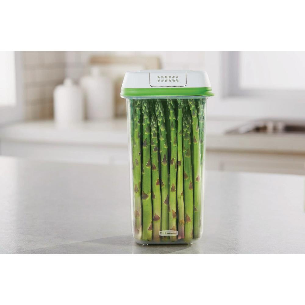 freshworks Rubbermaid 2114811 Rubbermaid Freshworks Produce Saver 12.7 C. Medium Tall Produce Container 2114811