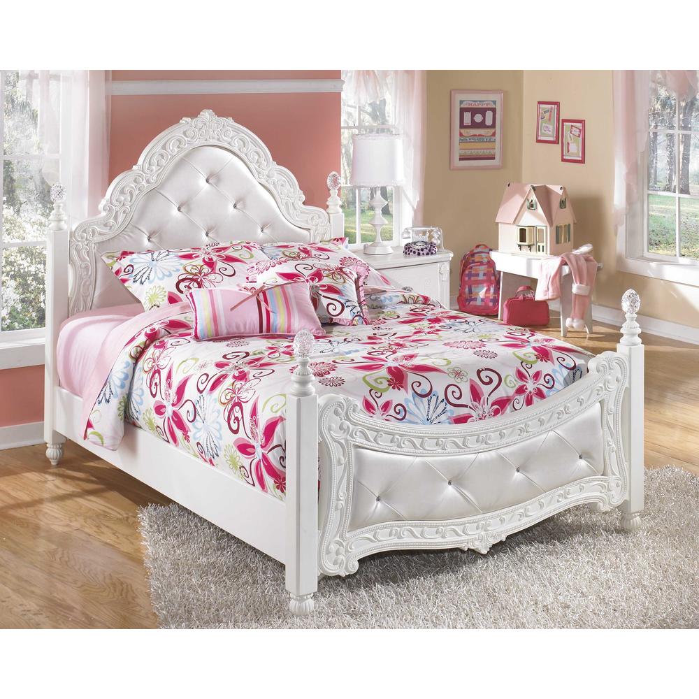 Furnituremaxx Exquisite Youth Full Size Poster Bed Room Set in White Color  Full Bed  Dresser  Mirror  Chest  Nightstand