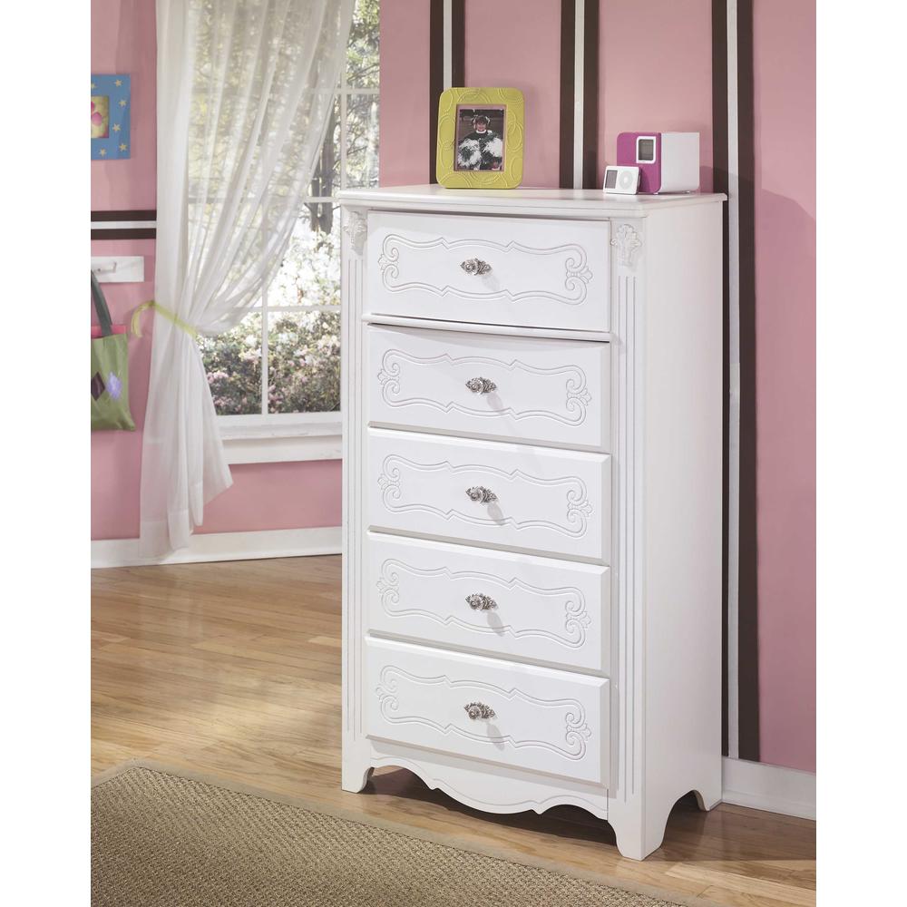 Furnituremaxx Exquisite Youth Wood Five Drawer Chest in White Color