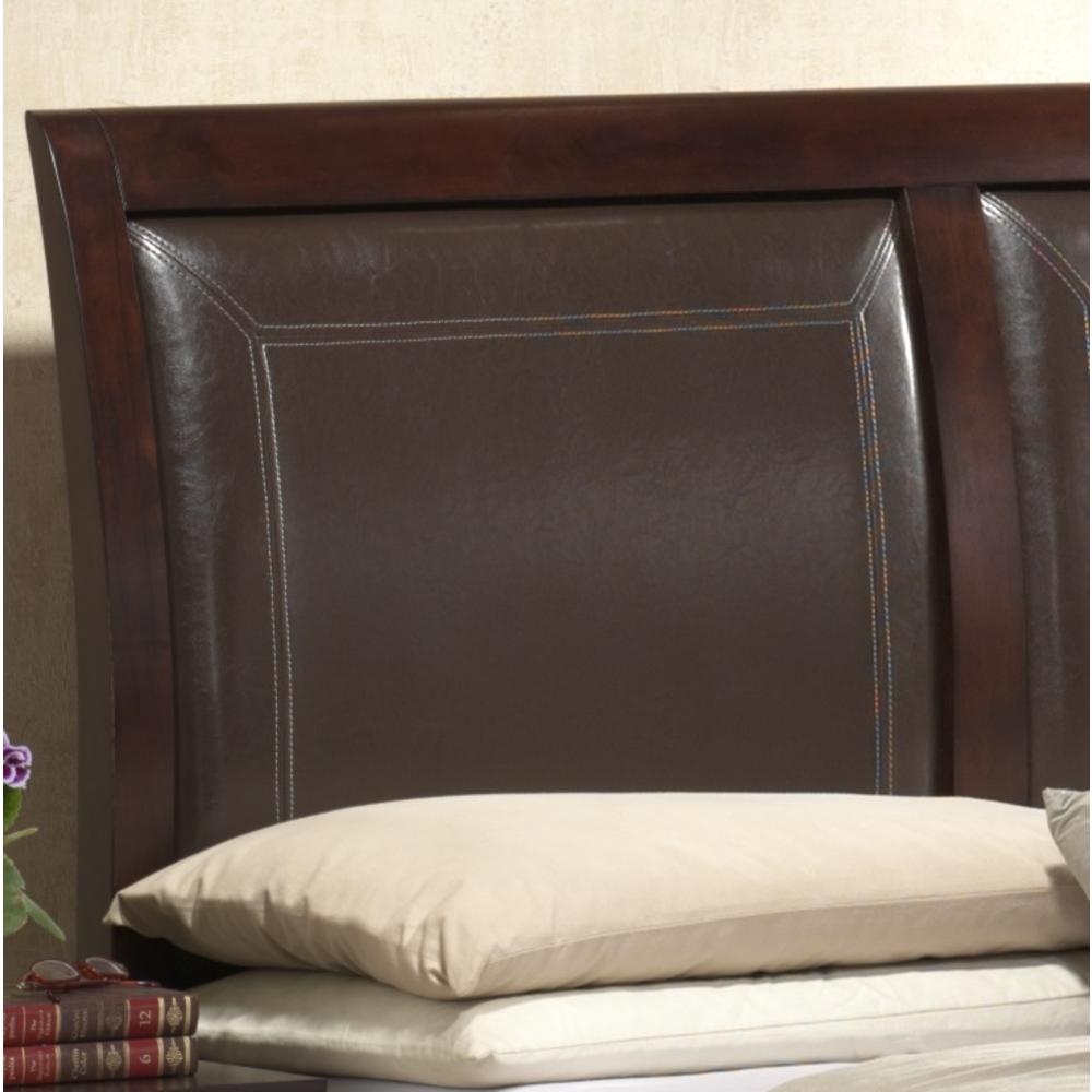 Furnituremaxx Charmel King Size Solid Wood Construction & Leather Padded Bed   Cherry Finish & Low Footboard