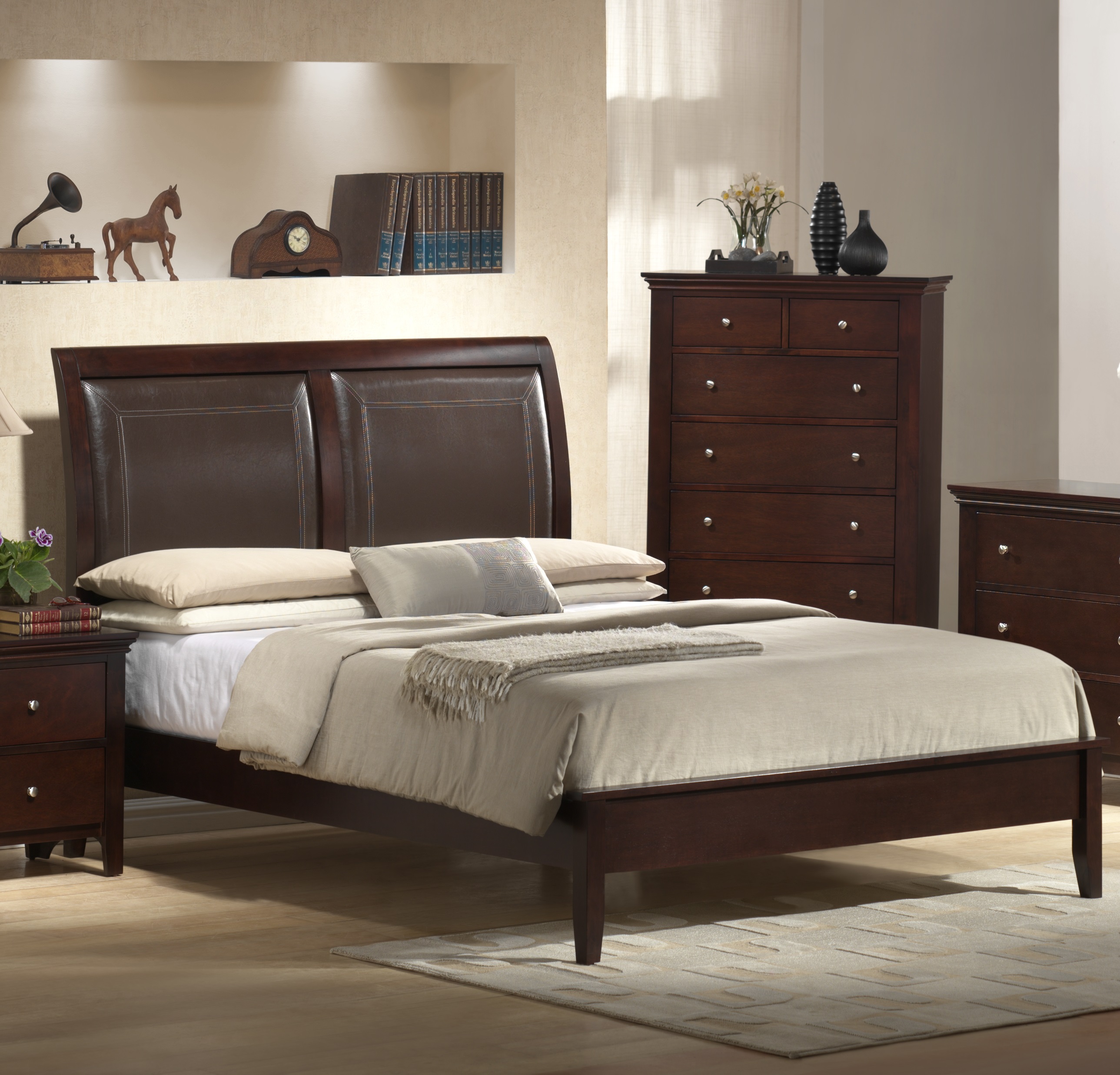 Furnituremaxx Charmel King Size Solid Wood Construction & Leather Padded Bed   Cherry Finish & Low Footboard