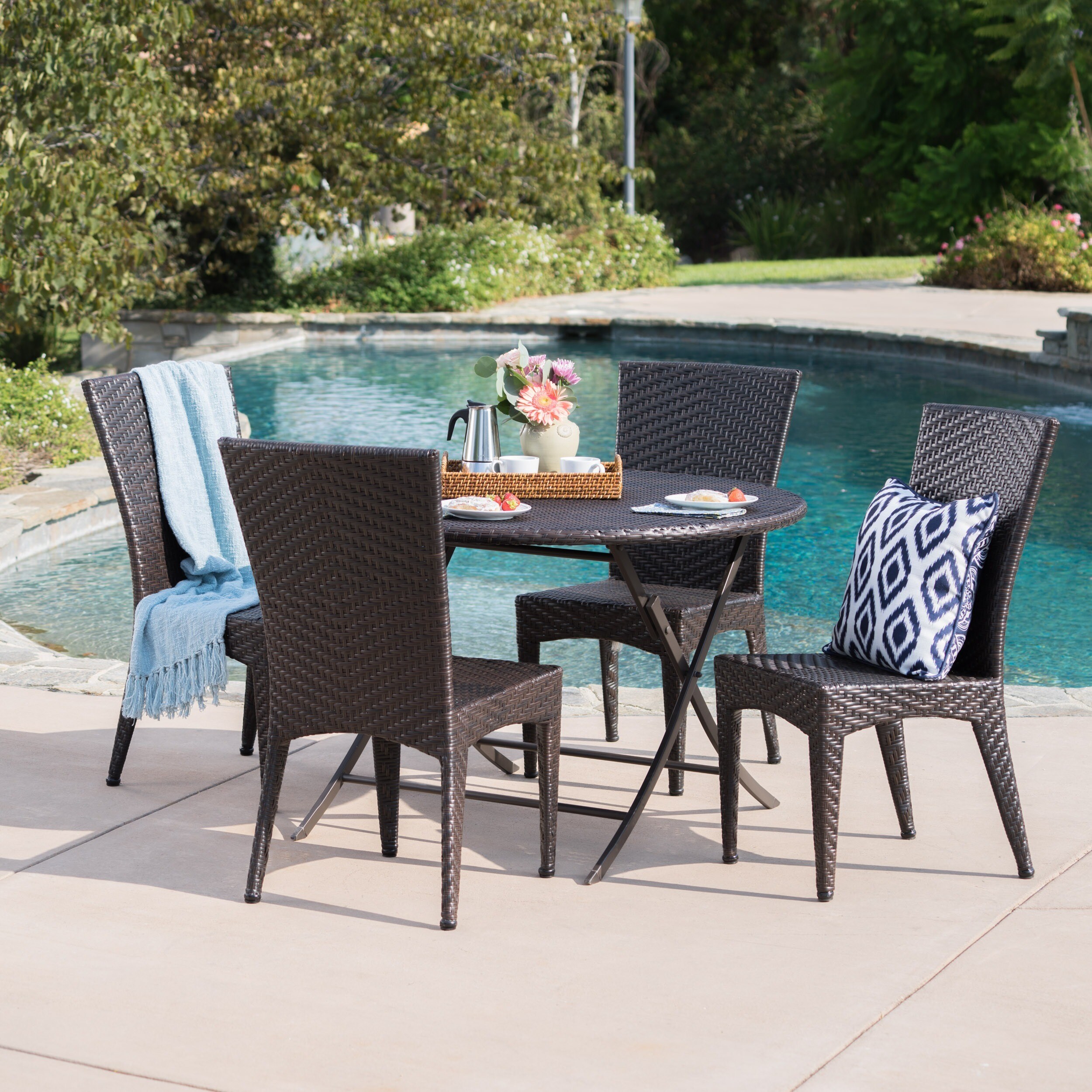 302003 Christopher Knight Home Avery Outdoor 5 Piece Round Foldable Christopher Knight Home Avery Outdoor 5 Piece Round Foldable Wicker Dining Set
