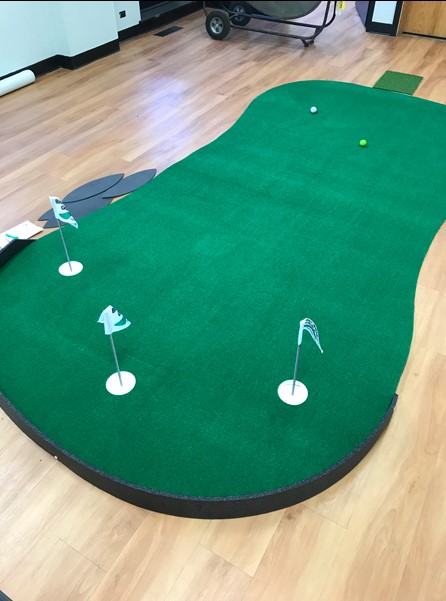 Big Moss Golf The Admiral V2 6' X 15' Practice Putting Chipping Green with 3 Cups