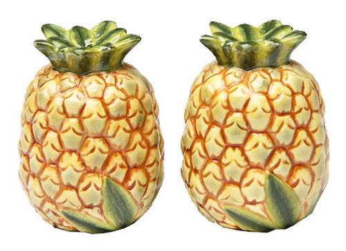 Appletree Designs Cosmos Tropical Yellow Pineapples Salt and Pepper Shakers Set