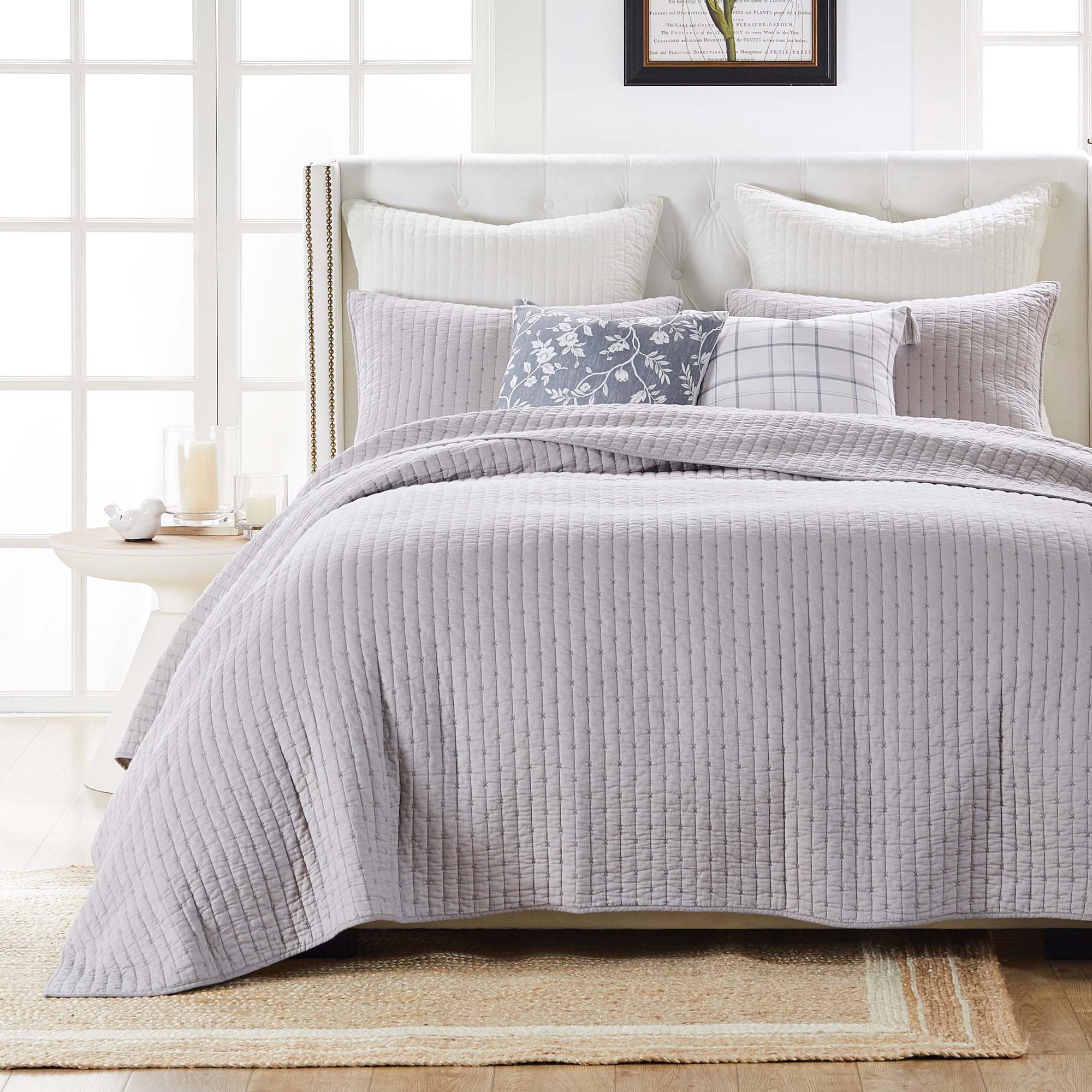 Greenland Home Fashions Monterrey Finely Stitched Quilt Set  Classic Solid Color Style  Machine Quilted Gray