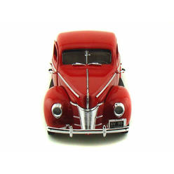 Motormax 00300C -1940 Ford Deluxe RED Die-Cast Collection 1:18 scale