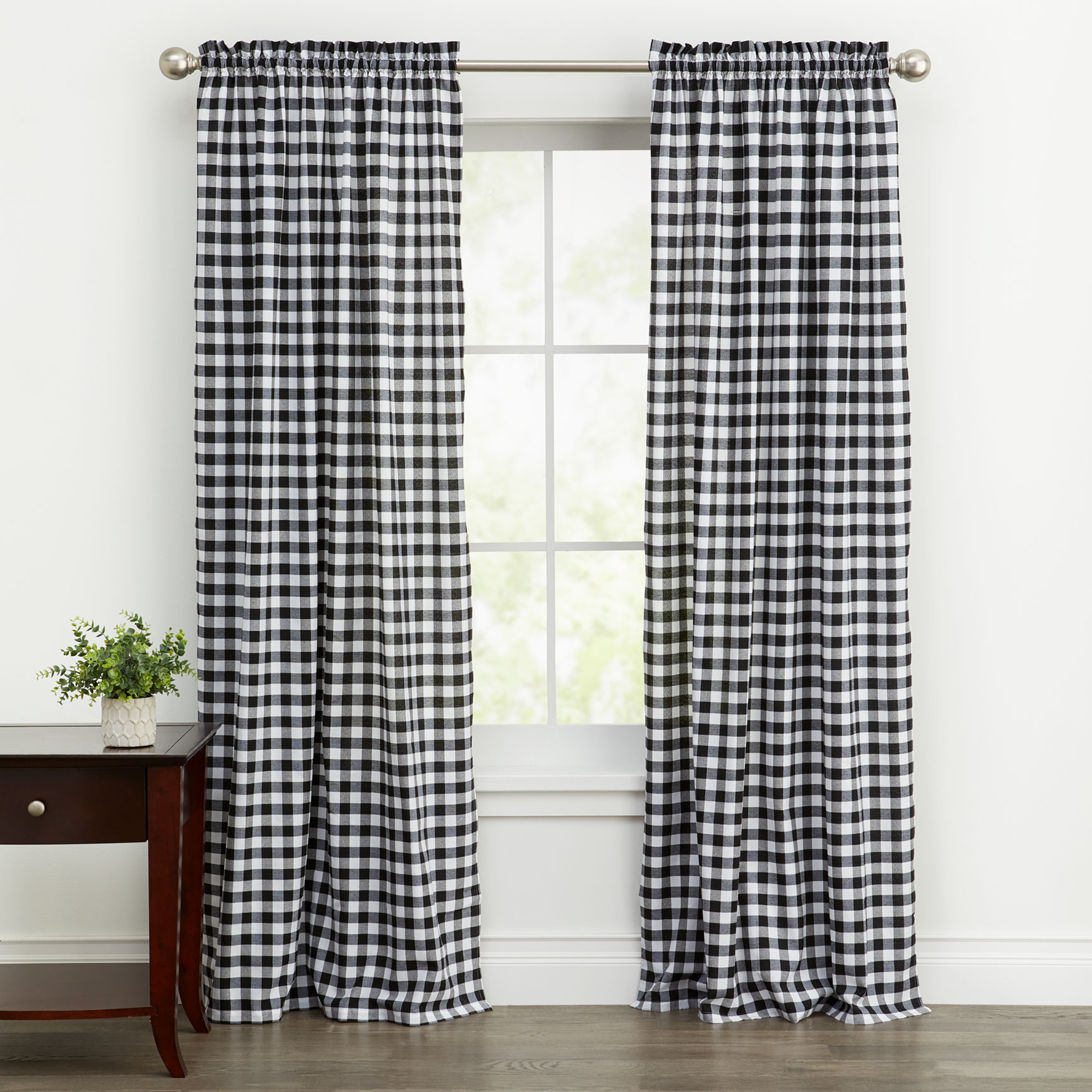Woven Trends Farmhouse Buffalo Plaid Laced Kitchen Curtains, Gingham Checkered Single Panel