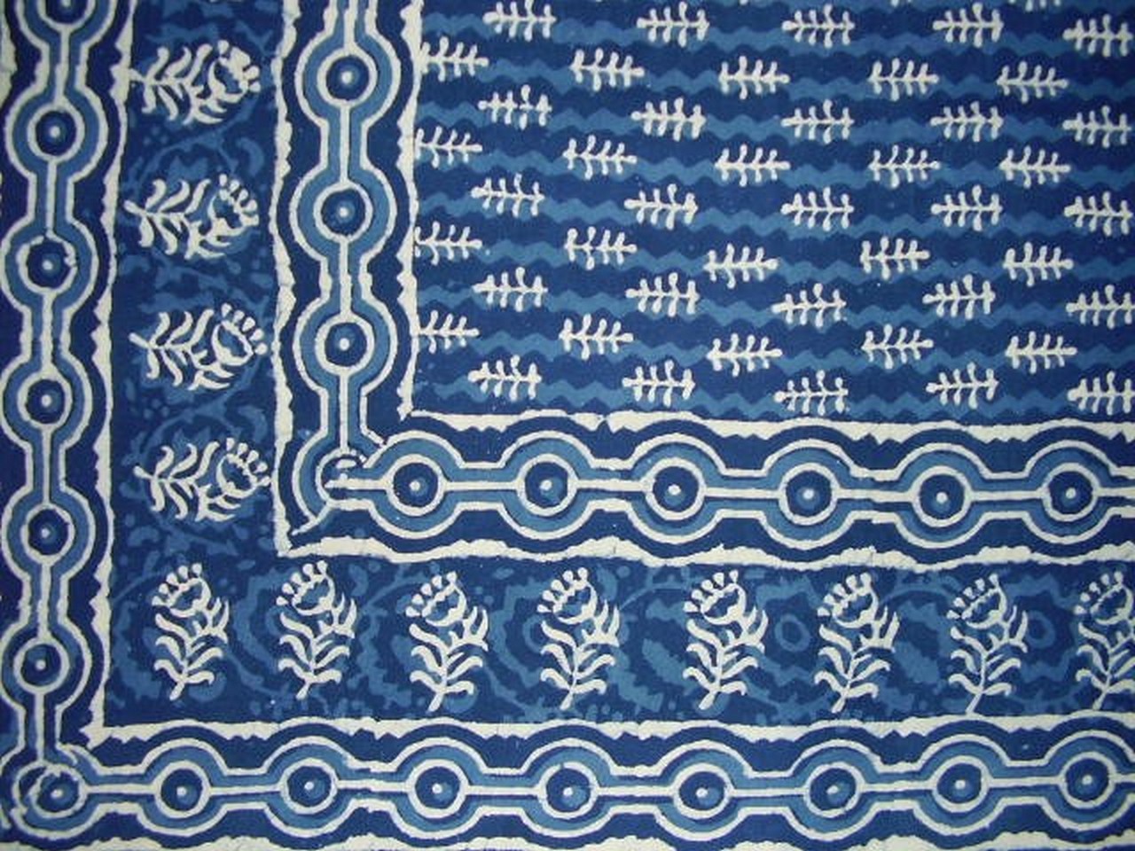 Homestead Dabu Indian Tapestry Cotton Bedspread 108" x 88" Full-Queen Blue