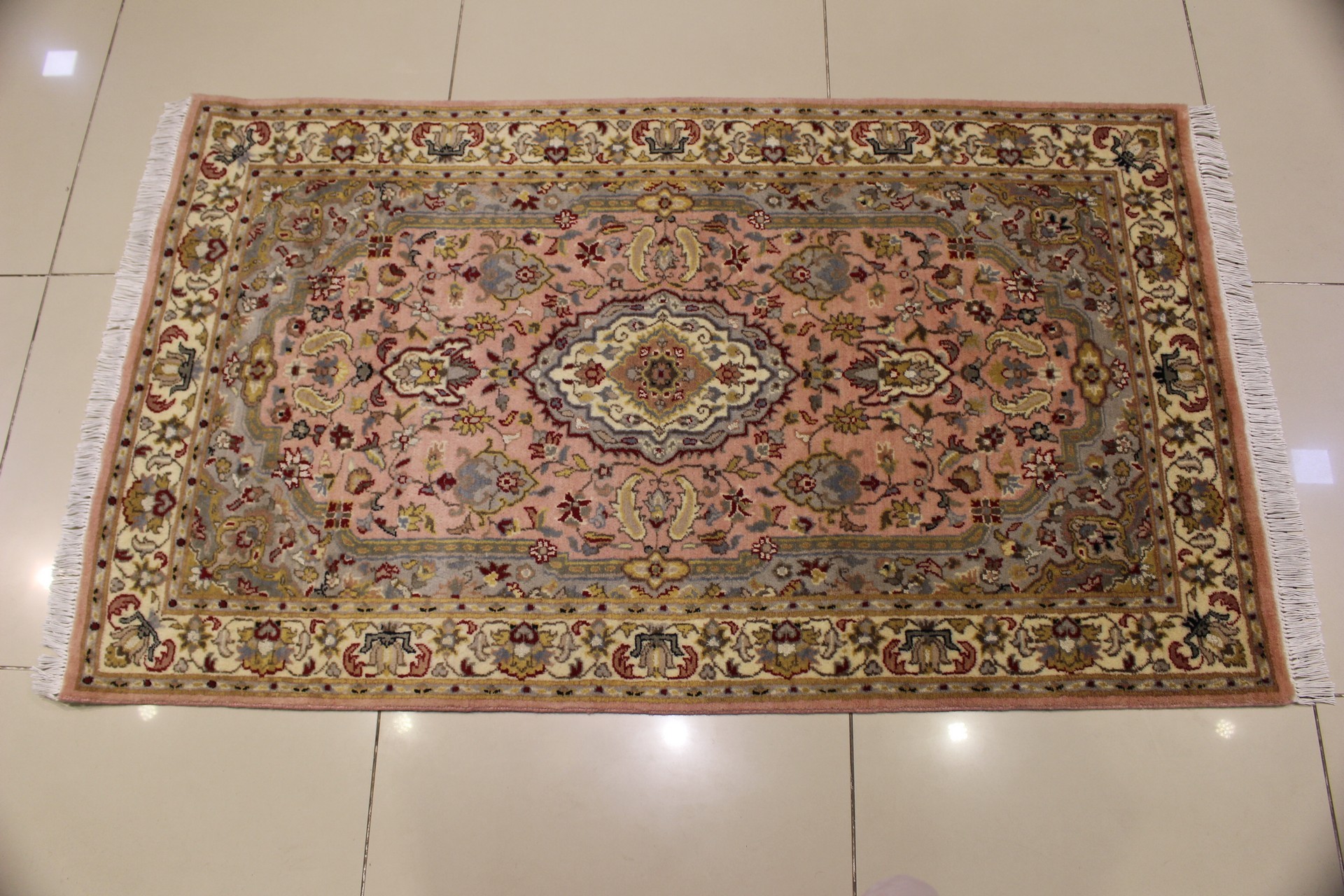 Rugstc 3 1 X5 2 Pak Persian High Quality Area Rug With Wool Pile Rugstc 3 1 X5 2 Pak Persian High Quality Area Rug With Wool Pile Fl Design 100 Original Hand Knotted In Beige White Grey Col
