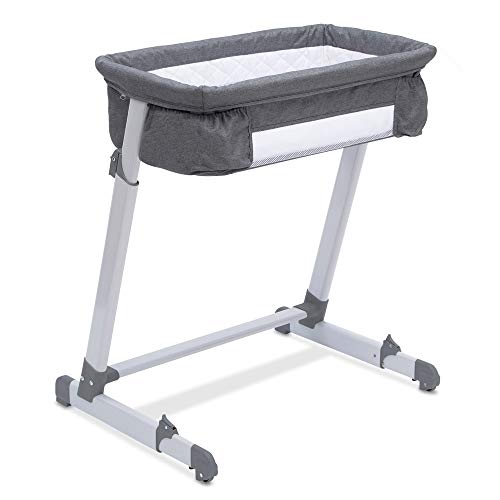 Delta Children Simmons Kids By The Bed City Sleeper Bassinet - Adjustable Height Portable Crib with Wheels & Airflow Mesh, Grey Tweed