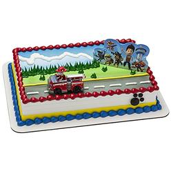 DecoPac DecoSet? Paw Patrol Just Yelp for Help Cake Topper, 2-Piece Decorations with Marshall in Fire Engine and Background for Fun Afte
