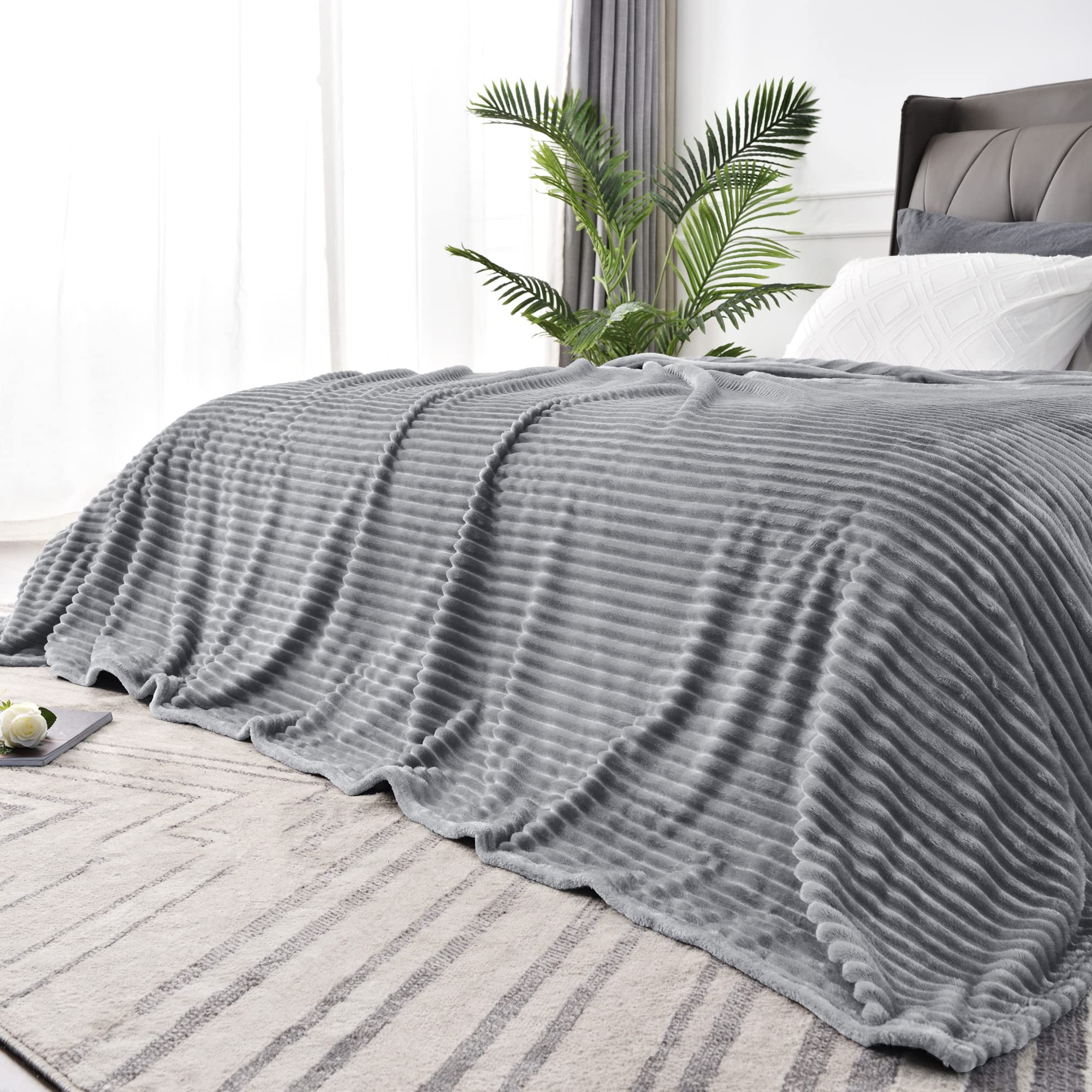 BEDELITE Bedelite Fleece Blanket King Size - 3D Ribbed Jacquard Soft And  Warm Decorative Spring Blankets - Cozy, Fuzzy, Fluffy, Plush Lig