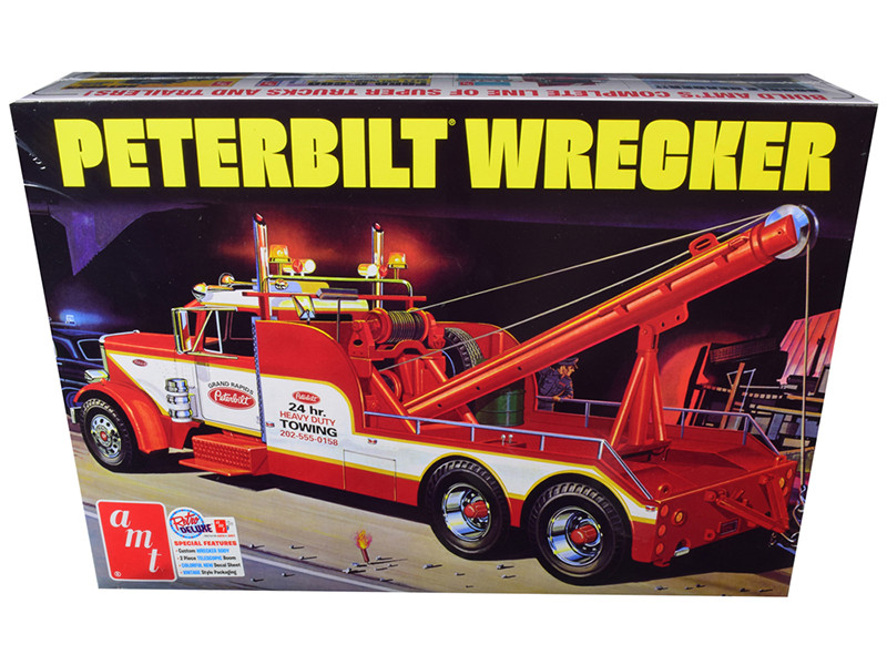 AMT Skill 3 Model Kit Peterbilt Wrecker Tow Truck 1/25 Scale Model by AMT