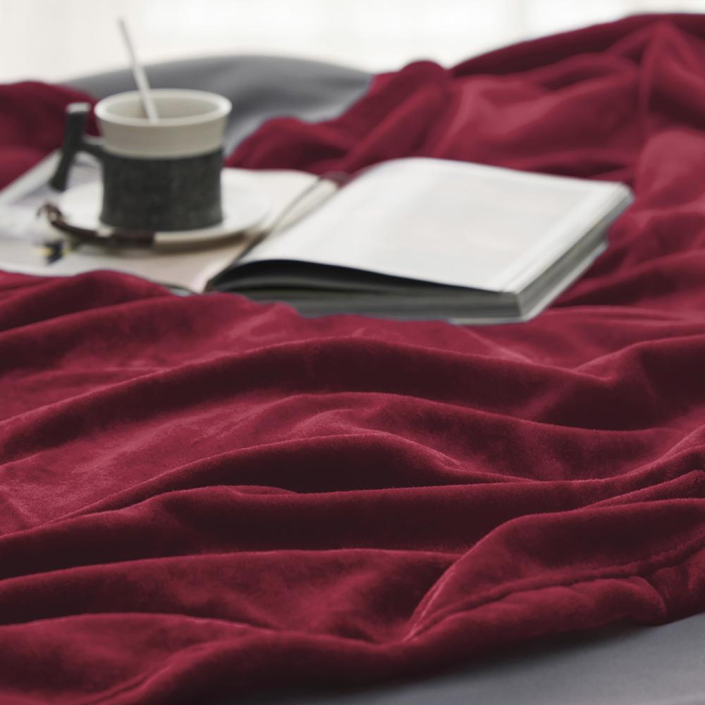 Bedsure Fleece Blankets King Size Burgundy - Bed Blanket Soft Lightweight Plush Cozy Fuzzy Luxury Microfiber, 108x90 inches