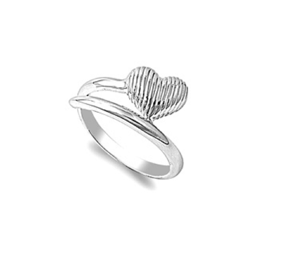 AllinStock Sterling Silver Fancy Striped Heart Twisted Ring 