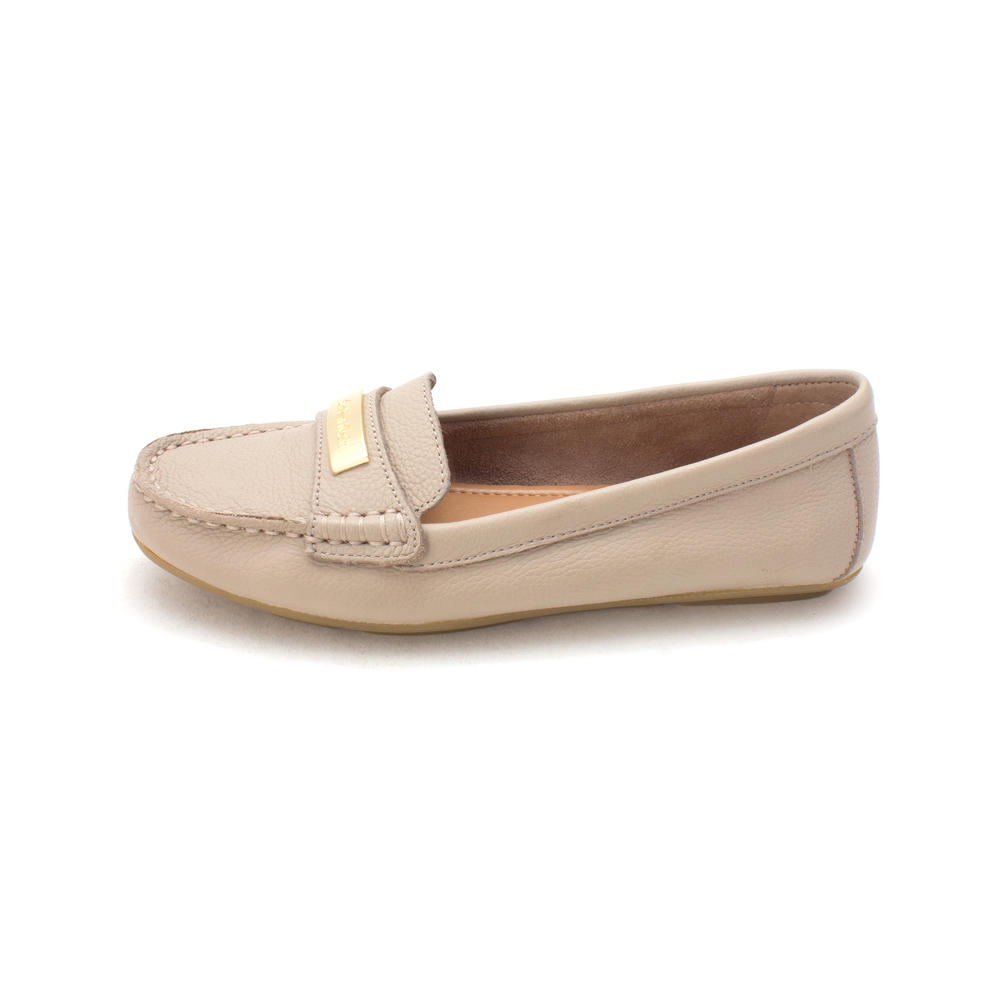 Calvin Klein Womens LAVIDA PEBBLE GRAIN Leather Closed Toe Loafers Calvin Klein Womens LAVIDA PEBBLE GRAIN Leather Closed Toe Loafers
