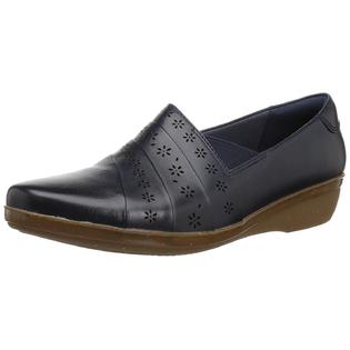 Clarks Womens Everlay Leather Closed Toe Loafers