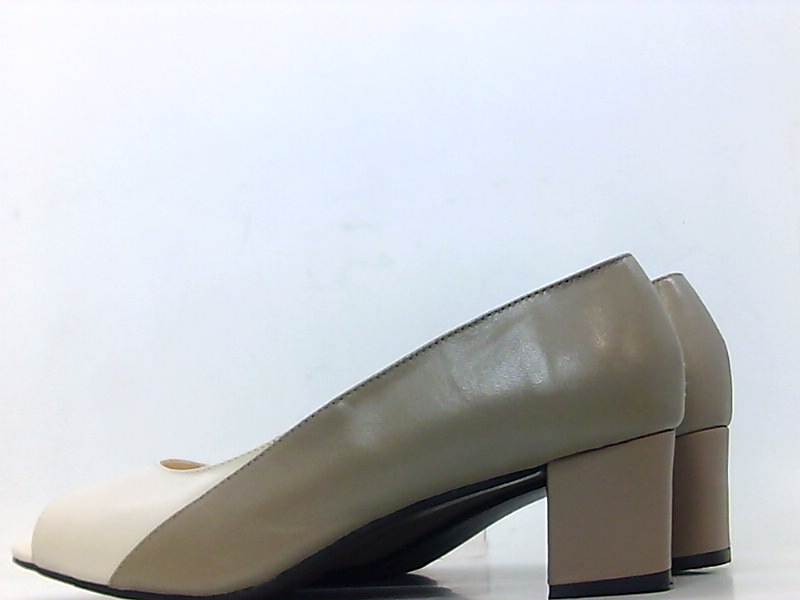 Brooks Buy or Sell Women s Shoes in Canada Kijiji Classifieds Brooks Buy or Sell Women s Shoes in Canada Kijiji Classifieds