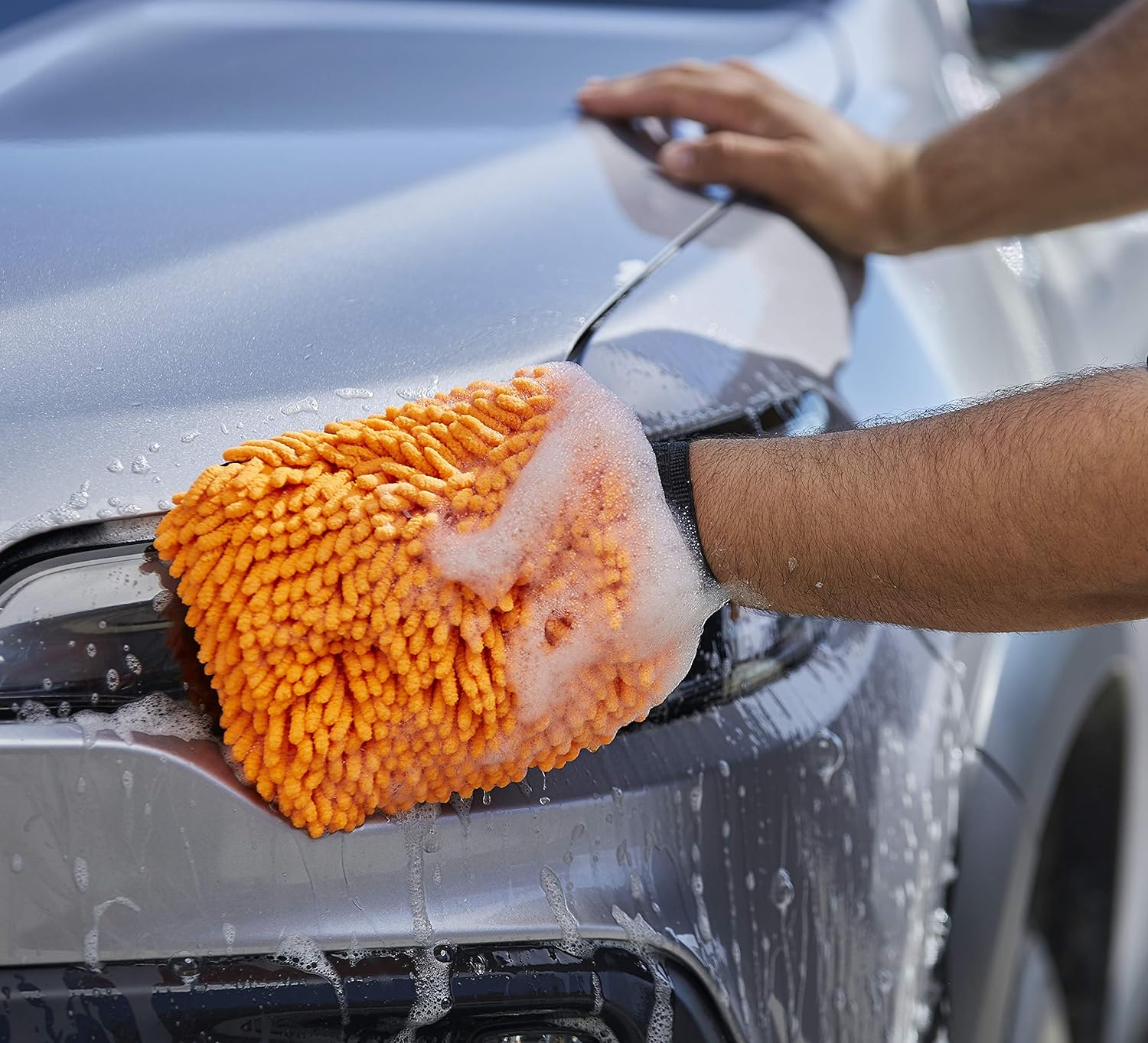 Armor All Microfiber Car Wash Mitt , Noodle Tech Car Wash Glove for Clean  Cars, Trucks, Motorcycles