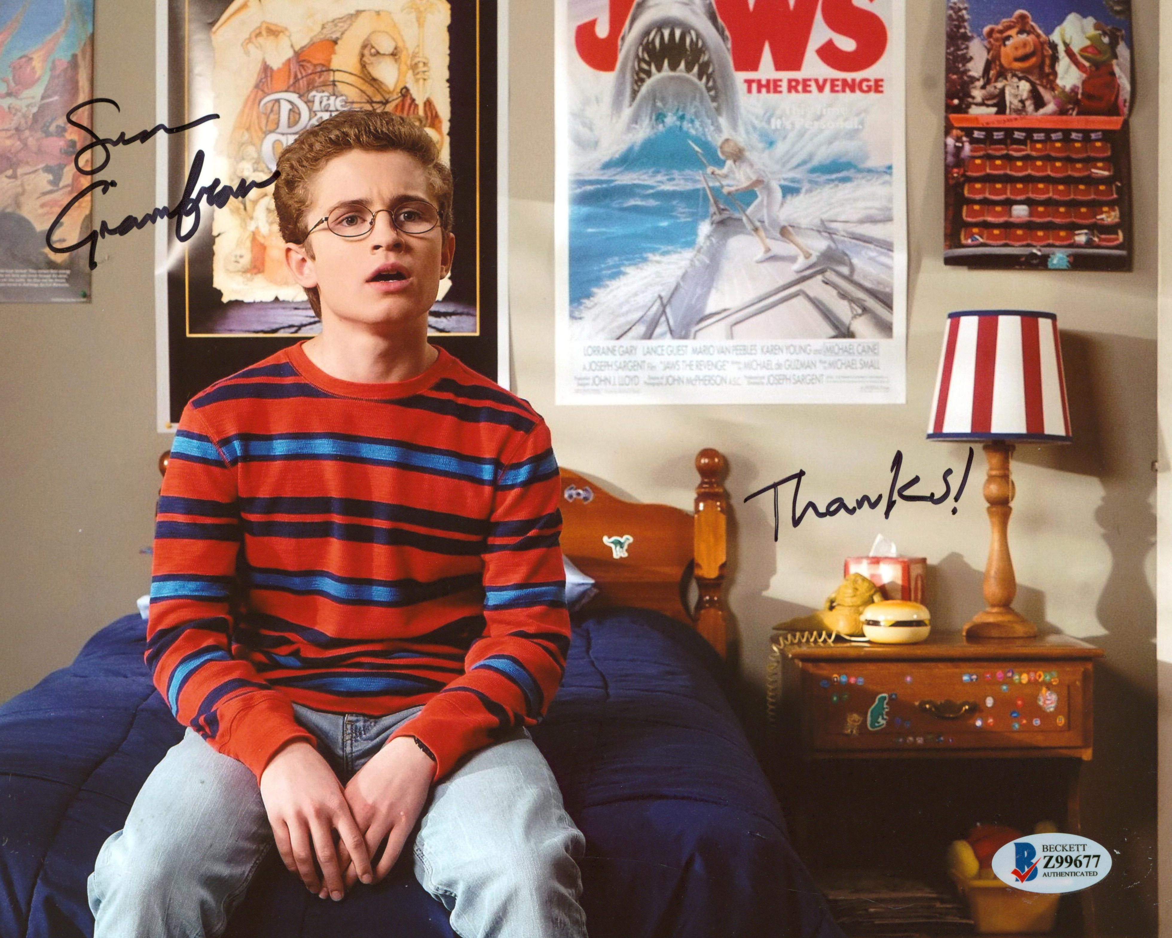 Press Pass Collectibles Sean Giambrone The Goldbergs "Thanks!" Authentic Signed 8x10 Photo BAS #Z99677