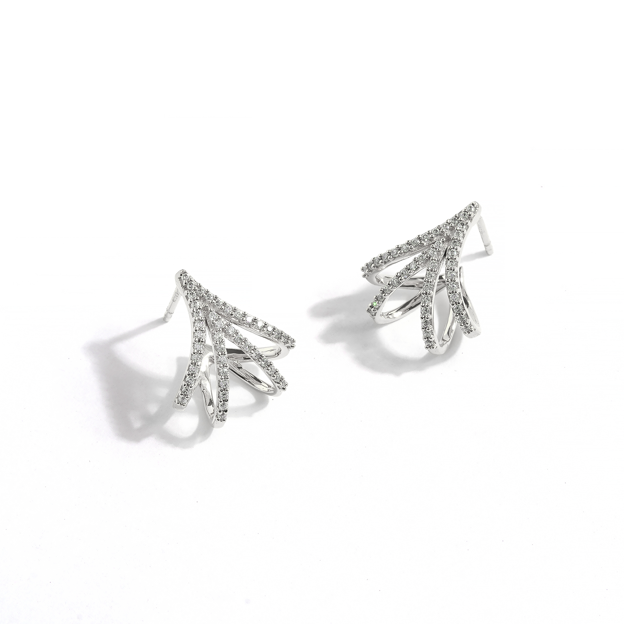 Amouria 10k White Gold 1/4Ct TDW Diamond Multi Piercing Look Claw Stud Earrings