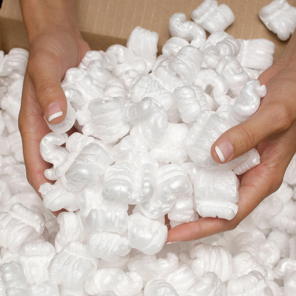 UBMOVE Packing Peanuts: White 3.5 Cubic feet Styrofoam Cushioning
