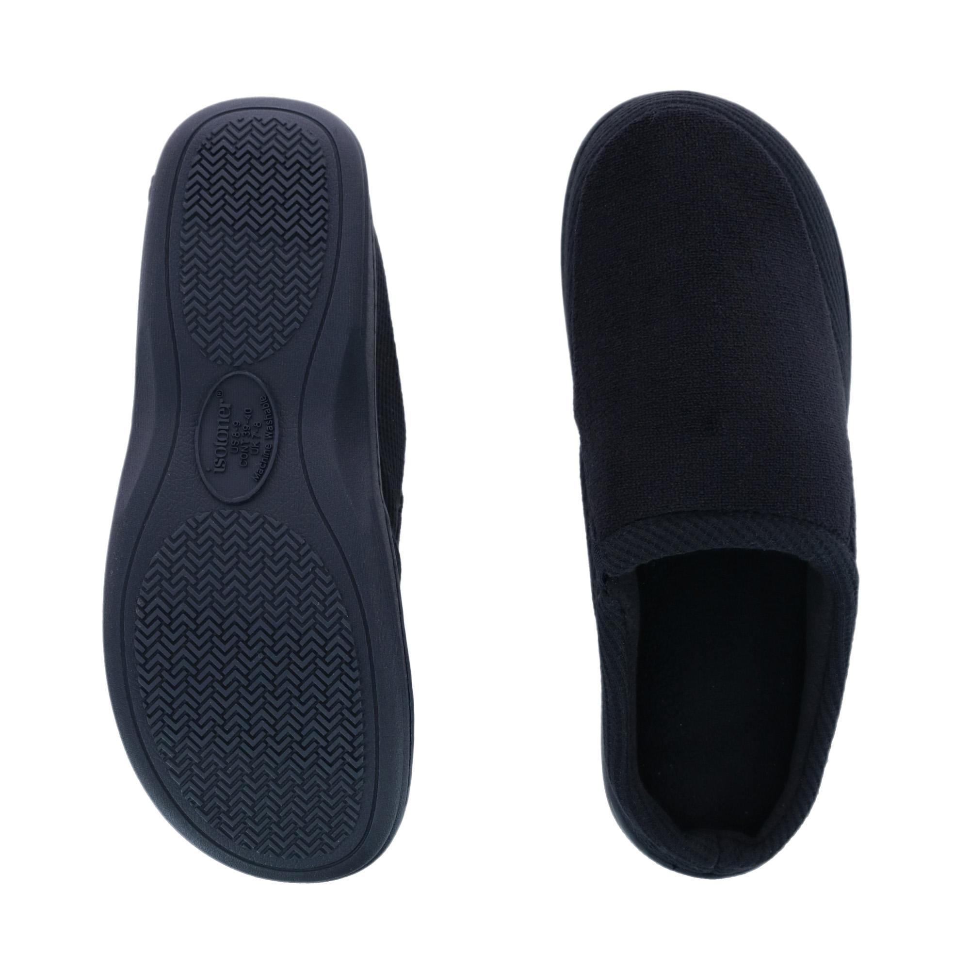 Isotoner Men's Microterry and Waffle Travis Hoodback Slipper