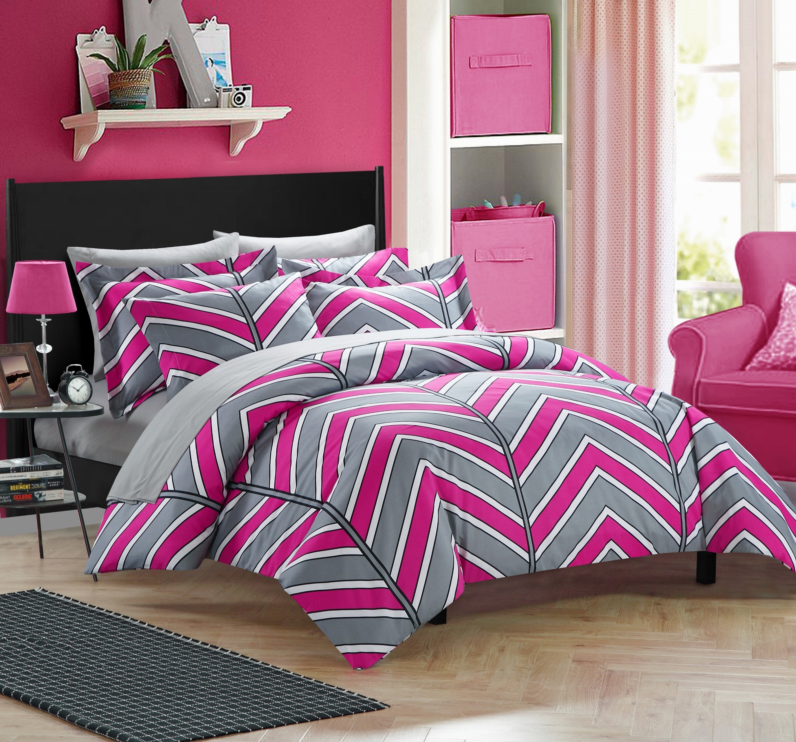 Chic Home Piper 2 Piece Chevvron Printed Reversible Twin Duvet