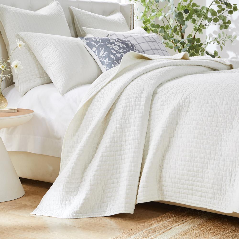 Greenland Home Fashions Monterrey Antique White Quilt Set 3-Piece King/Cal King