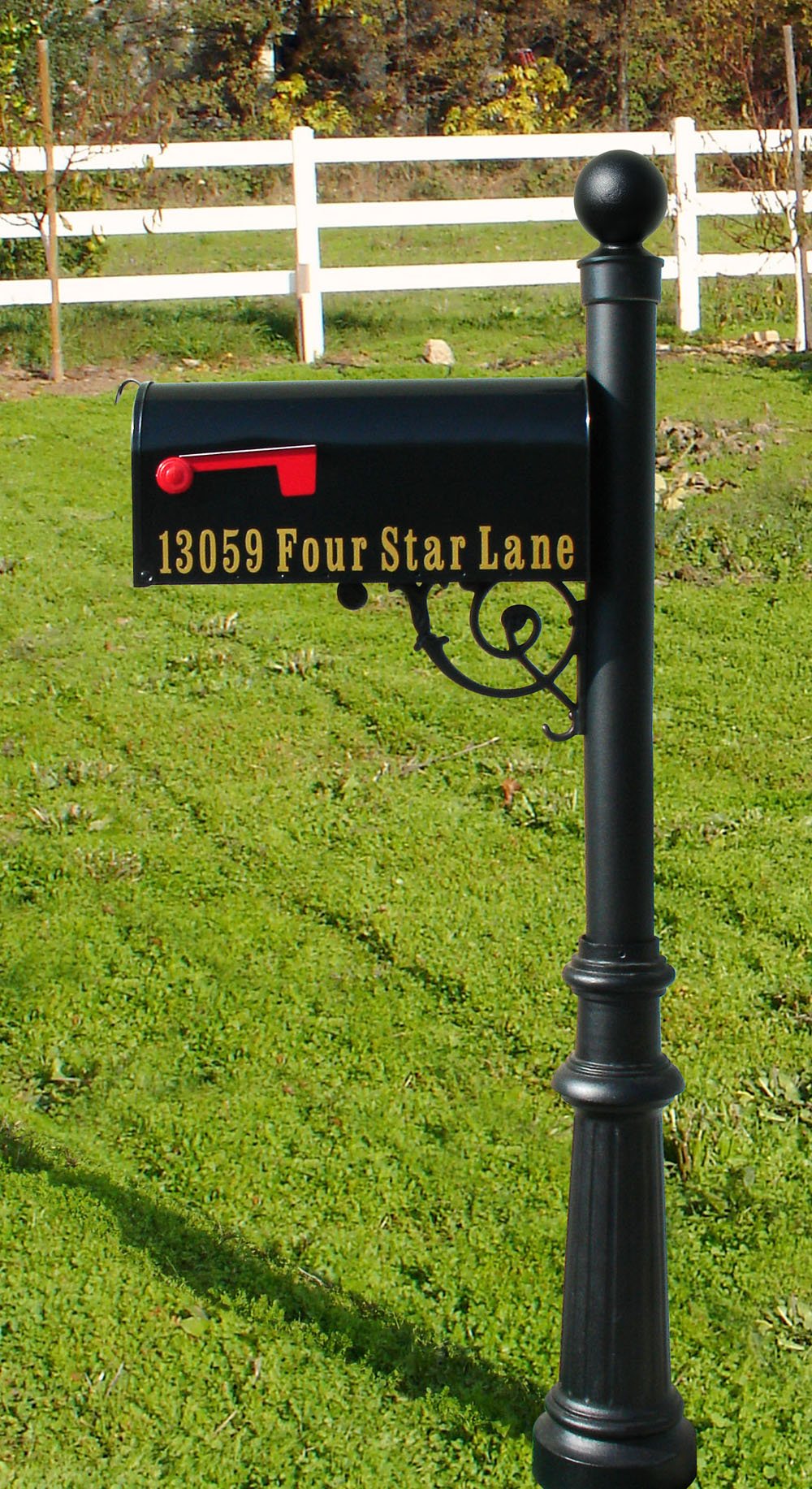 Qual Arc Lewiston post w/ economy #1 mailbox, fluted base in bronze color with black solar lamp