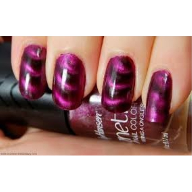Sally Hansen Magnetic Nail Polish