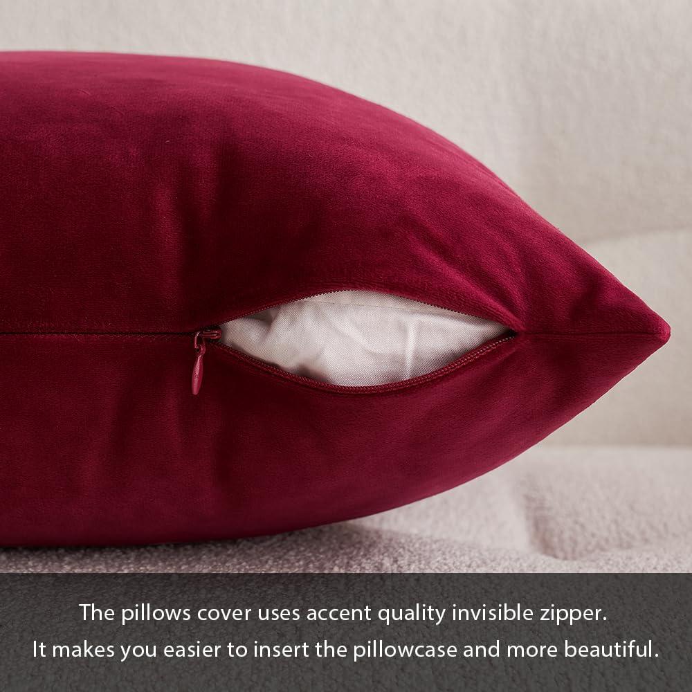 MIULEE Pack of 2 Christmas Velvet Pillow Covers Decorative Square Pillowcase Soft Solid Cushion Case for Decor Sofa Bedroom Car 