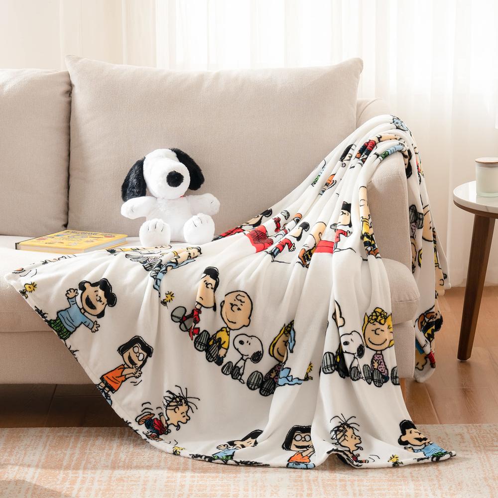 Berkshire Blanket, Inc. Berkshire Blanket Peanuts® VelvetLoft® Cute Character Snoopy Plush Throw Blanket,Peanuts Gang,Throw 55 in x 70 in (Official Pean