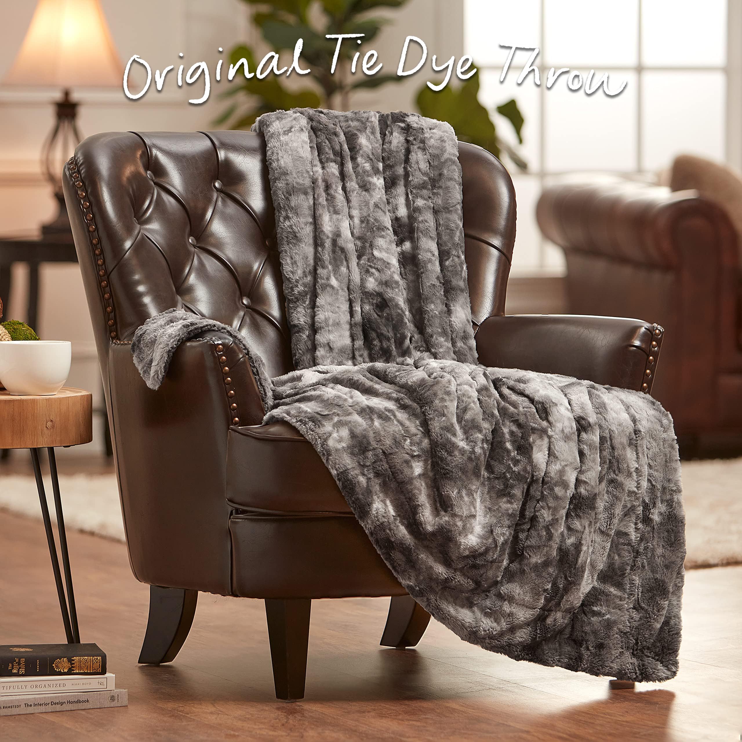 Chanasya Premium Wolf Faux Fur Throw Blanket - Soft, Fuzzy Sherpa & Minky Throw Blanket - for Bed or Couch - 50" x 65” - Gray