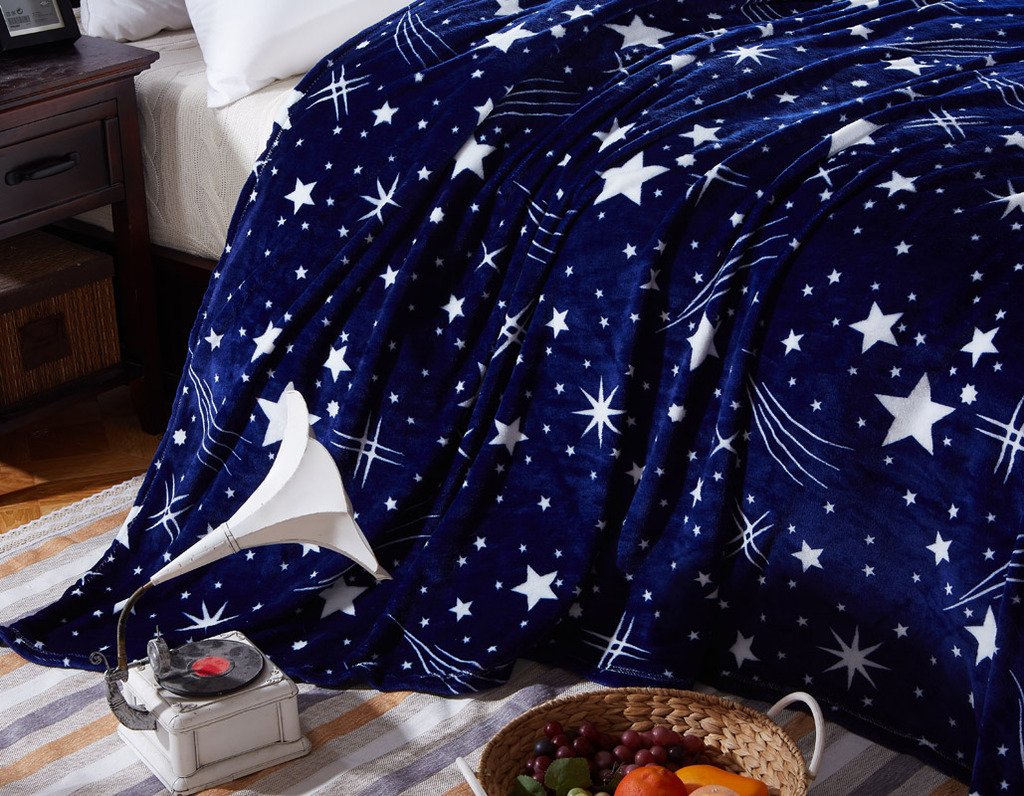 ChezMax Throw Blanket Ultra Soft Blanket Quilt Lightweight Plush Fleece Bed Blanket Cozy Fuzzy Blanket, All Season Breathable Wa