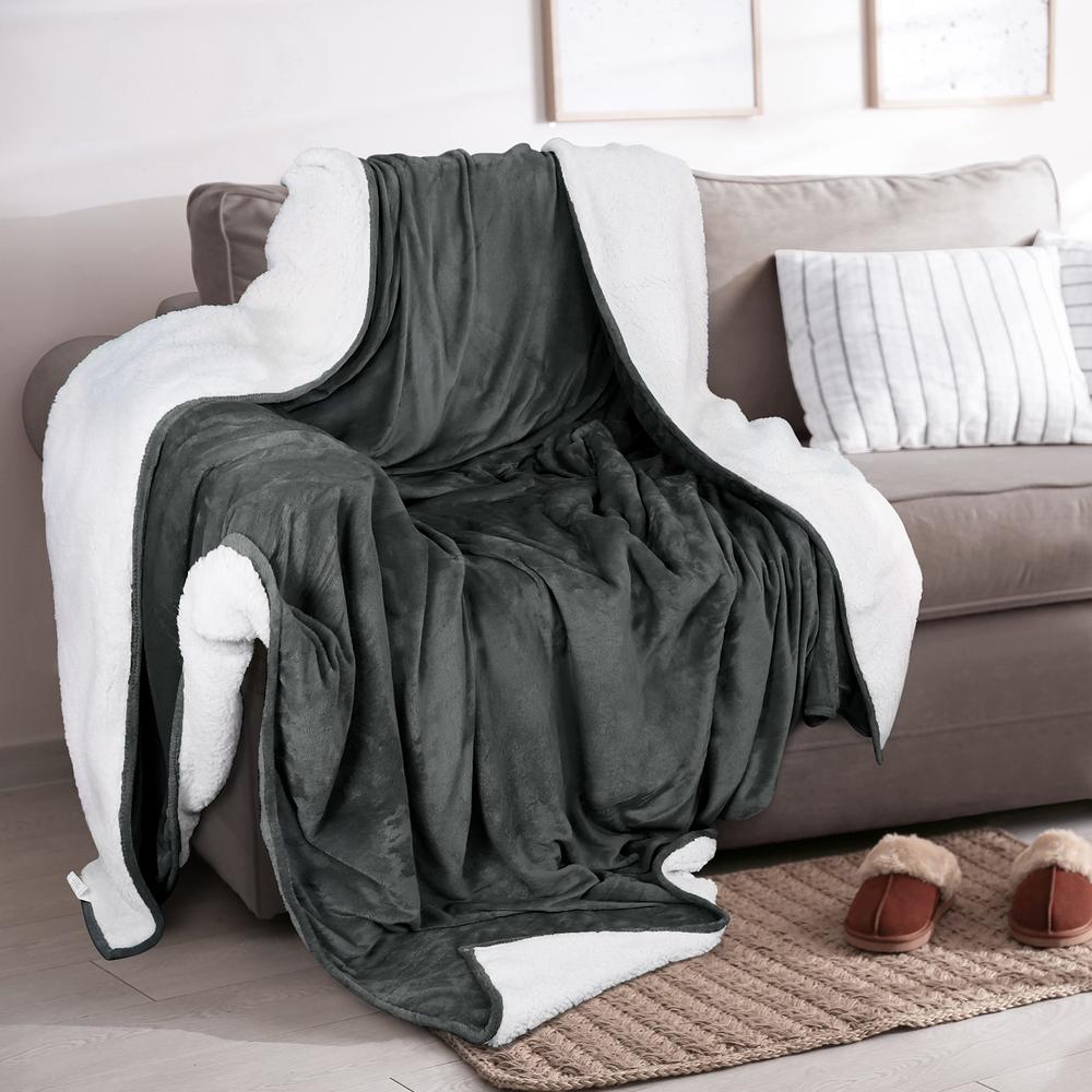 The Utopia Bedding Fleece Blanket Is Up to 52% Off at