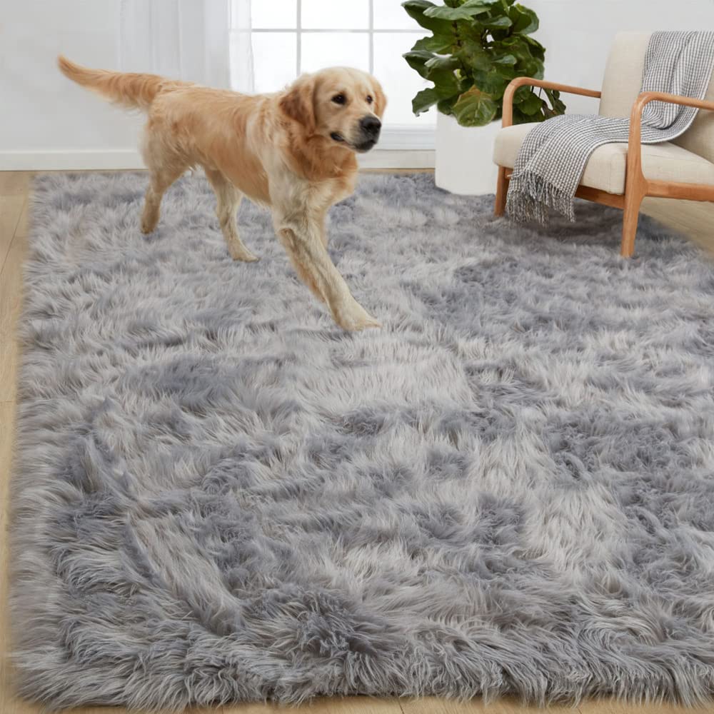 Gorilla Grip Fluffy Faux Fur Rug, 4x6, Machine Washable Soft Furry Area Rugs, Rubber Backing, Plush Floor Carpets for Baby Nurse