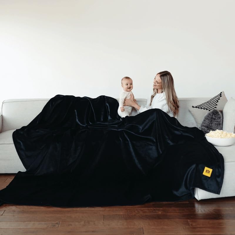 Big Blanket Co Original Stretch Black 10 x 10 Extra Large Blanket
