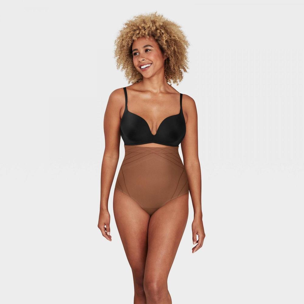 Self Expressions by Maidenform Women's Seamless Shaping Thong