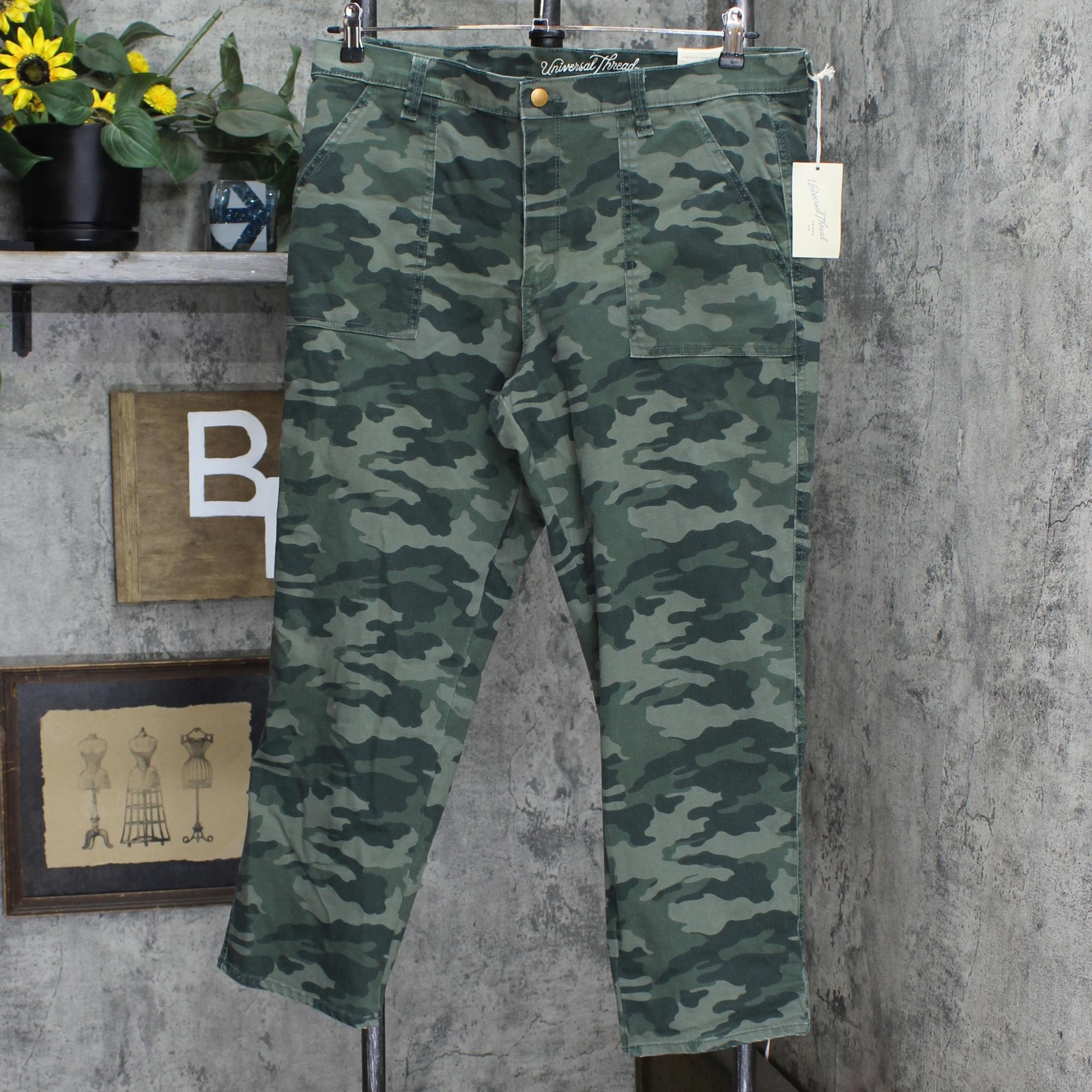 Universal thread deals camo jeans